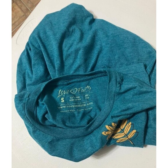 Fall for Jesus He Never Leaves T-Shirt Unisex Sz Small Love in Faith Teal Green - Picture 6 of 6